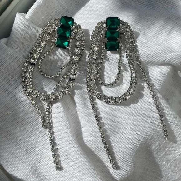Emerald green party earrings brand new - Picture 5 of 5